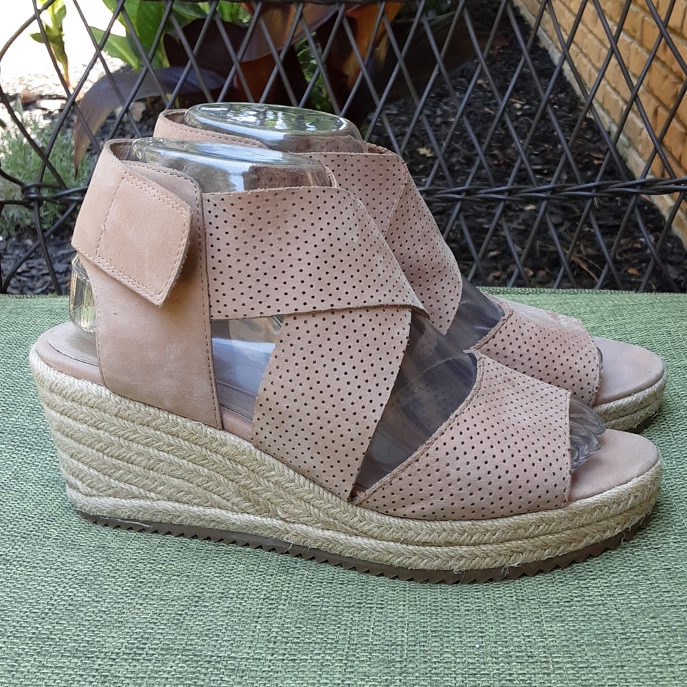 Eileen Fisher Suede Espadrille Wedge sandal. - Picture 4 of 12